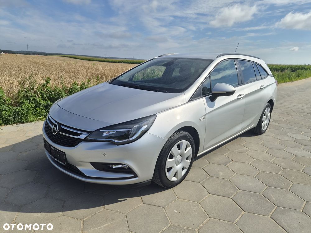 Opel Astra 1.4 Turbo Business - 1