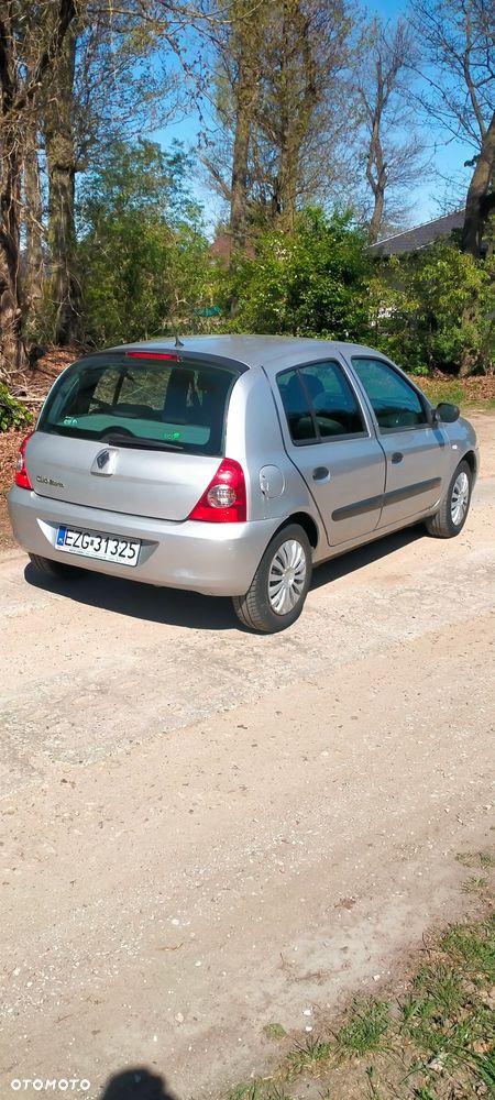 Renault Clio - 2