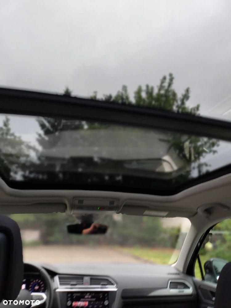 Volkswagen Tiguan 2.0 TDI Elegance DSG - 24