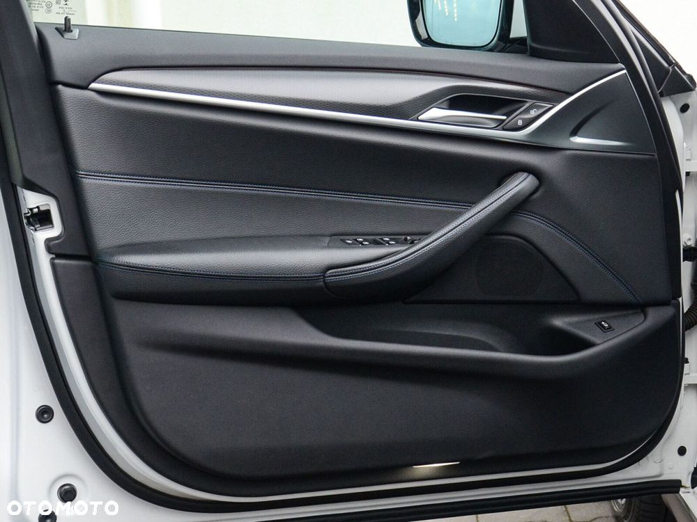 BMW Seria 5 - 18