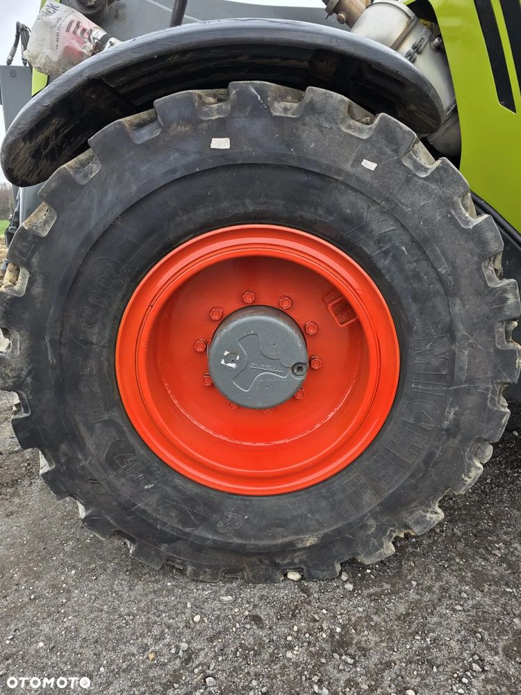 Claas Scorpion 7055 - 9