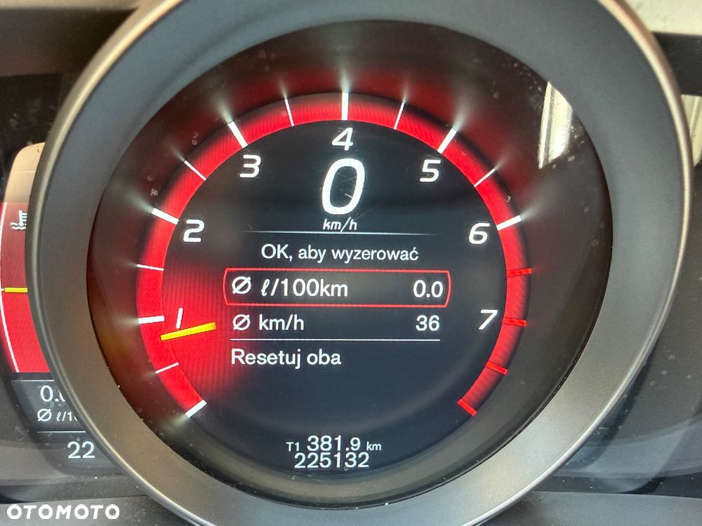 Volvo V40 - 15