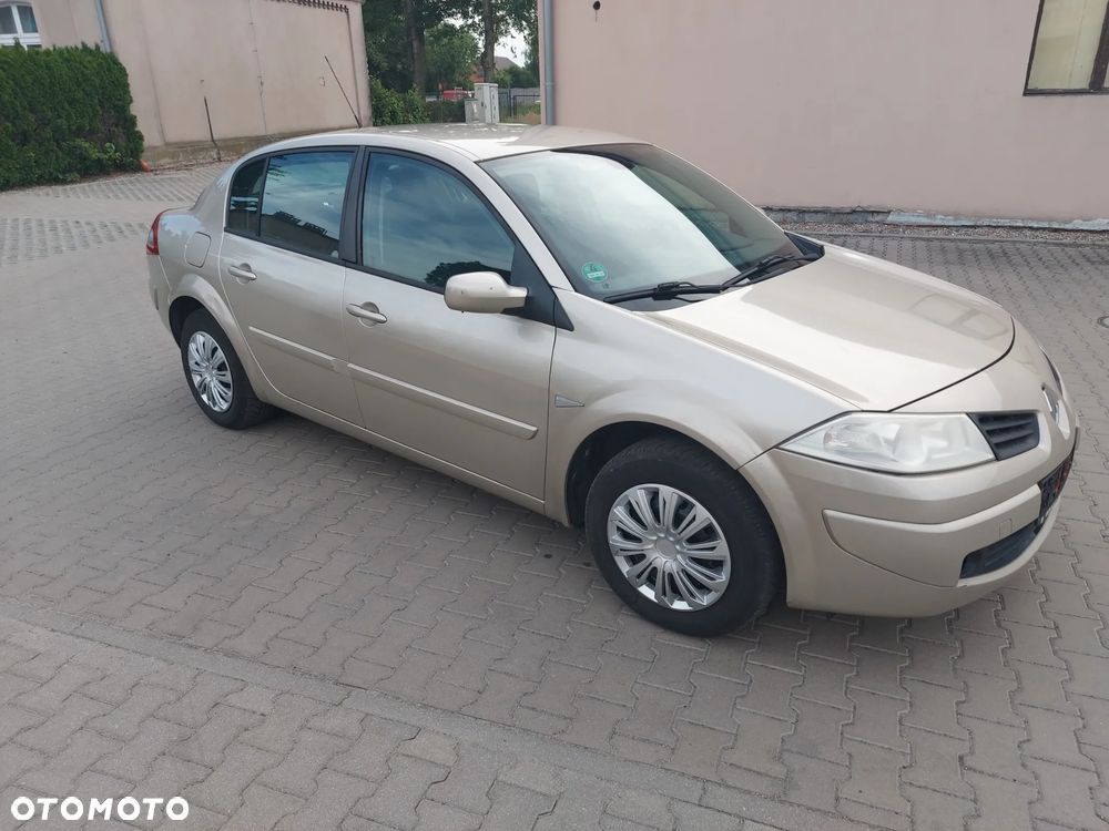 Renault Megane 1.6 16V Confort Privilege - 5