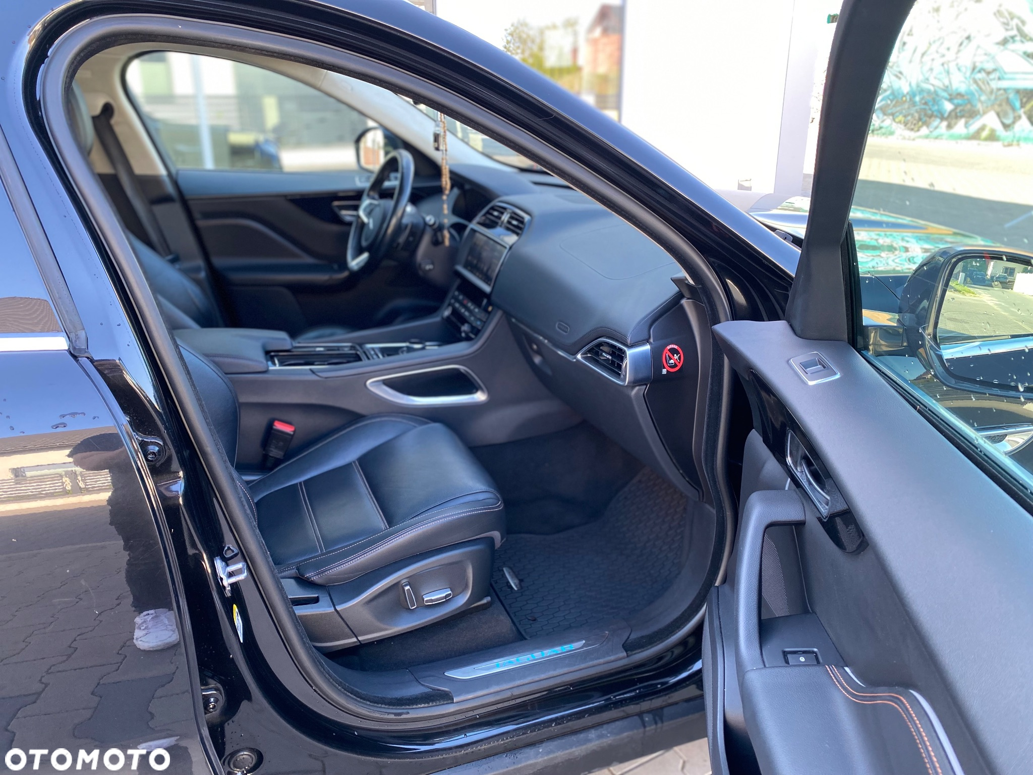 Jaguar F-Pace 20d AWD Prestige - 13