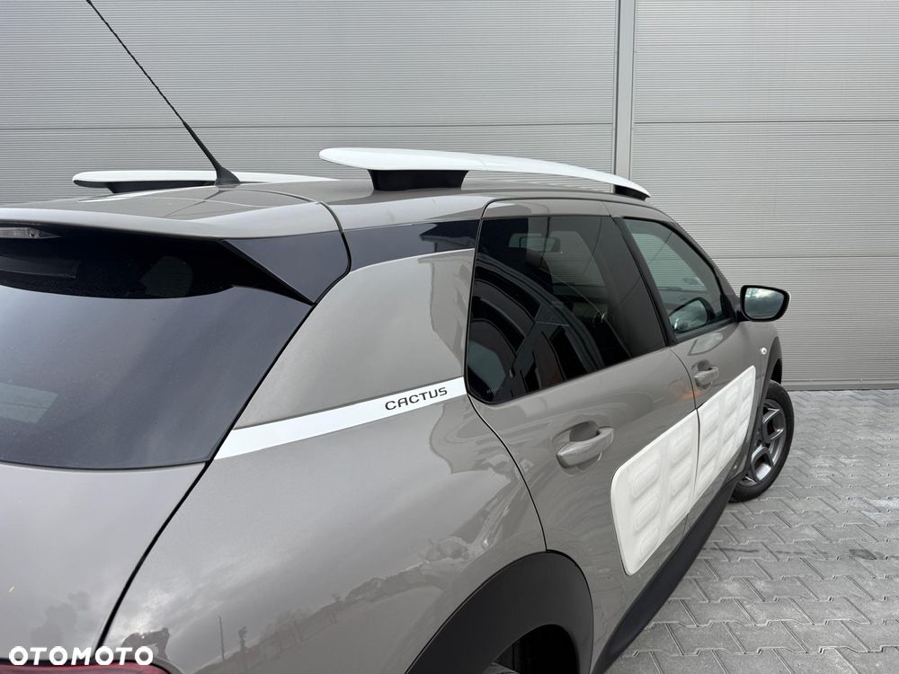 Citroën C4 Cactus 1.2 PureTech Shine S&S - 19