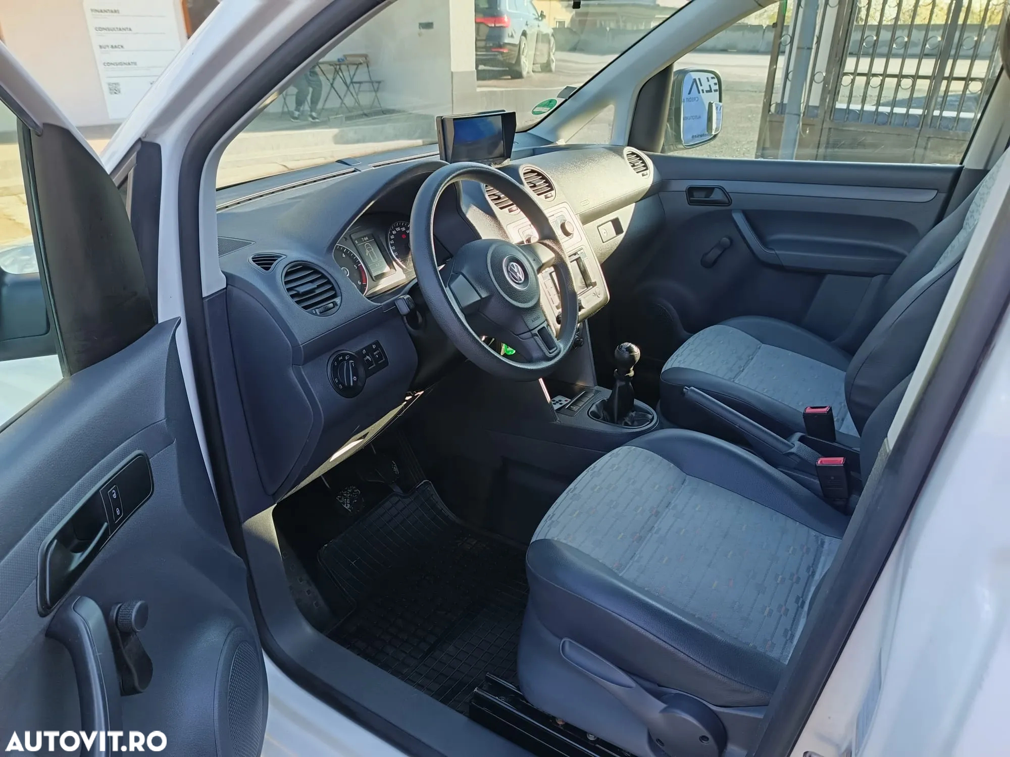 Volkswagen Caddy 1.6 TDI - 11