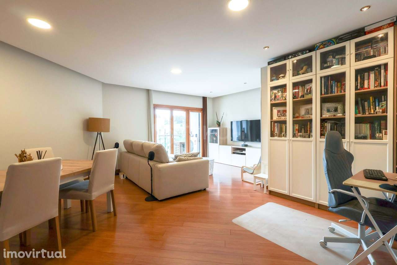 OPORTUNIDADE REAL | T3 DE GRANDES DIMENSÕES COM BOX DUPLA – AMOREIRA | - Grande imagem: 5/27