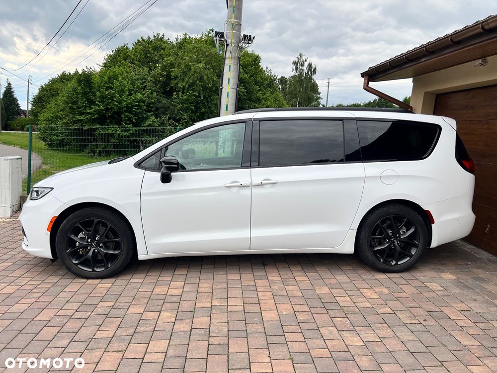 Chrysler Pacifica - 14