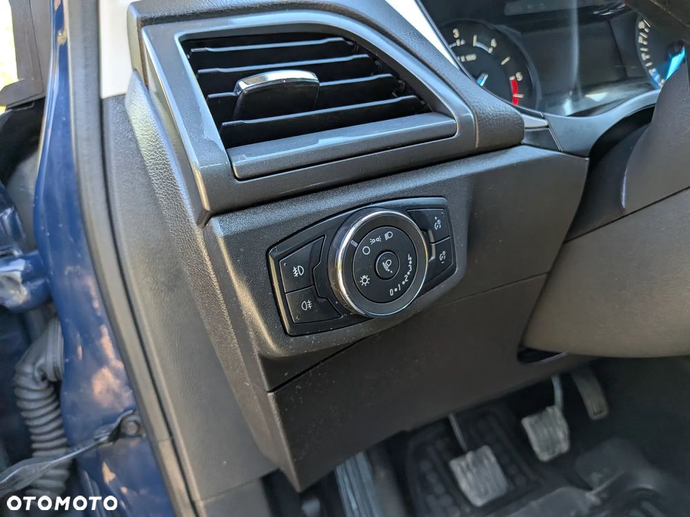 Ford Mondeo - 23