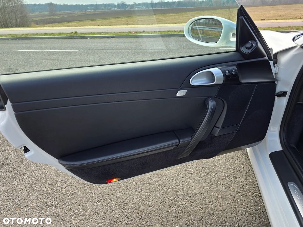 Porsche 911 Carrera 4 S Tiptronic - 19