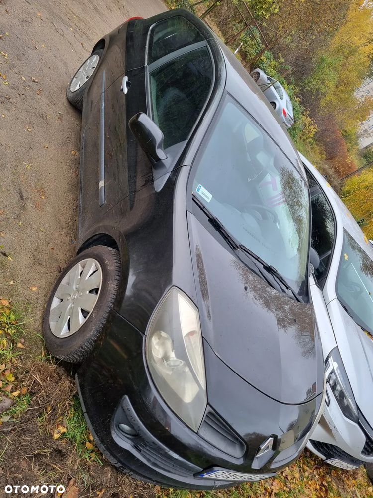 Renault Clio 1.6 16V Expression - 1