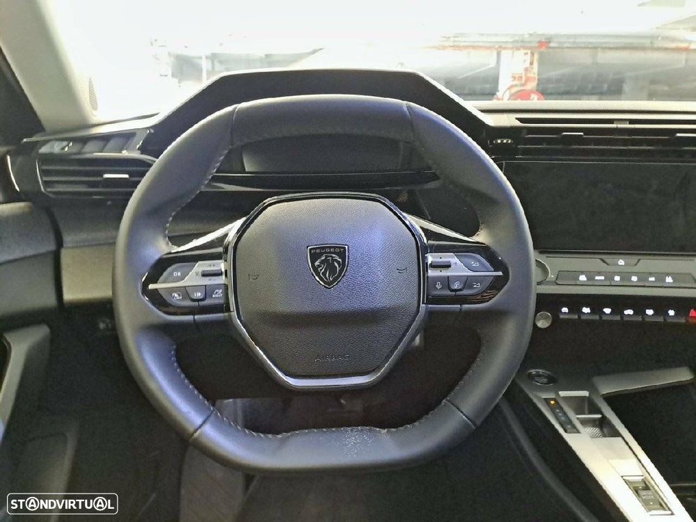 Peugeot 408 1.2 Hybrid Allure e-DCS6 - 12