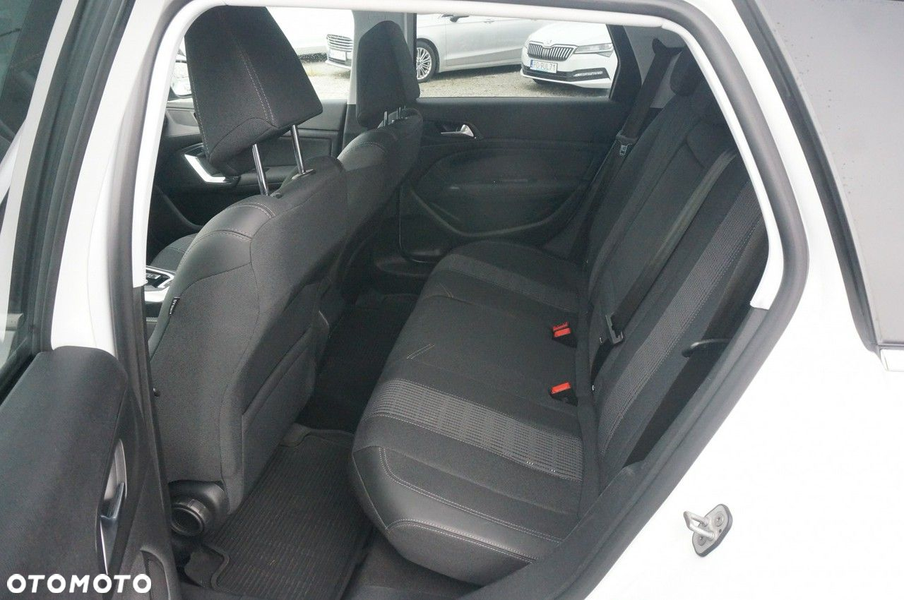 Peugeot 308 1.5 BlueHDi Allure Pack S&S EAT8 - 25