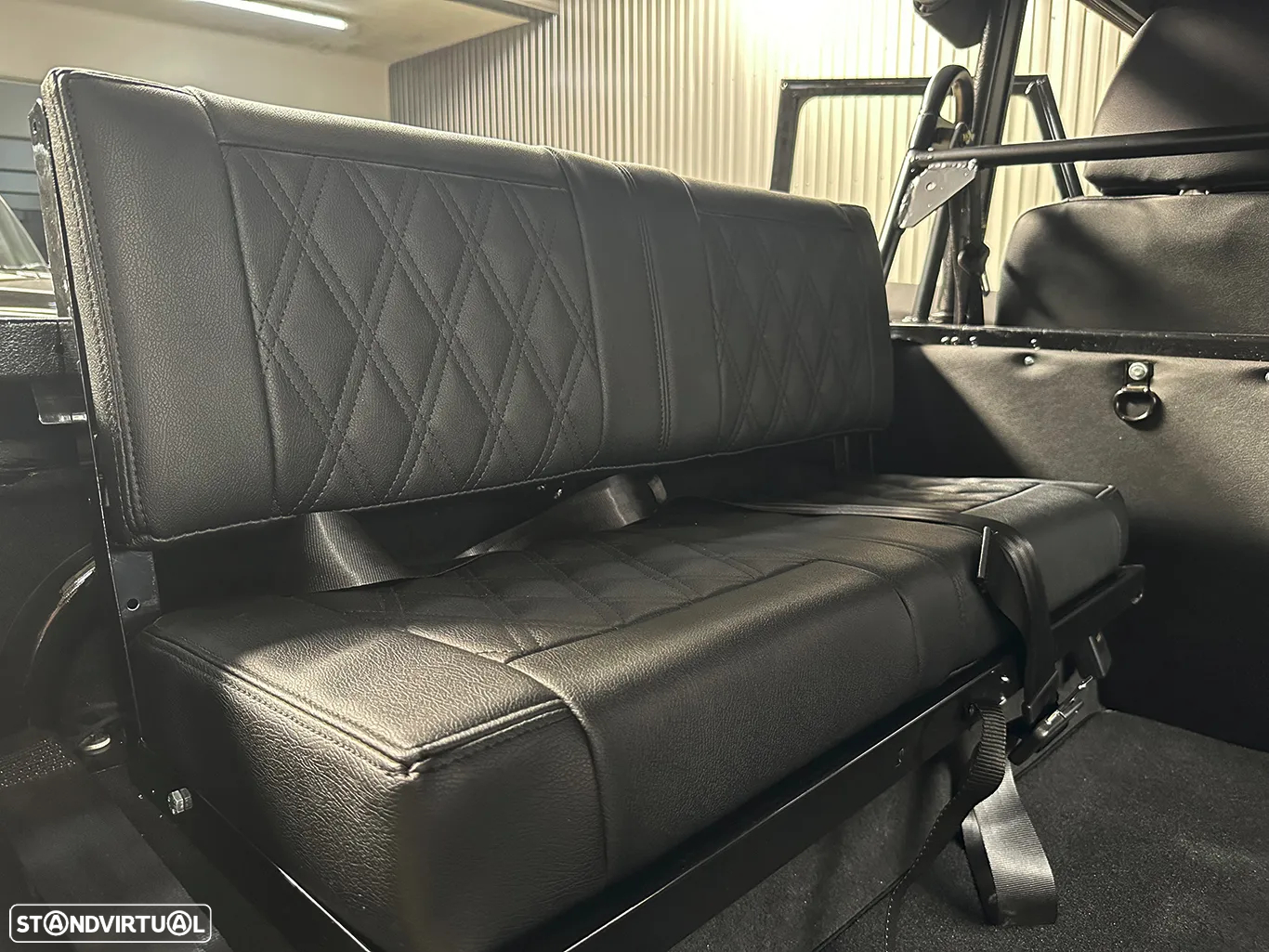 Land Rover Defender 90 2.5 tdi soft top - 35