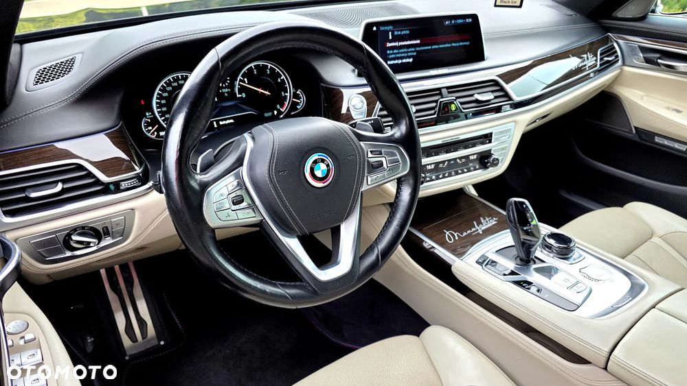 BMW Seria 7 - 24