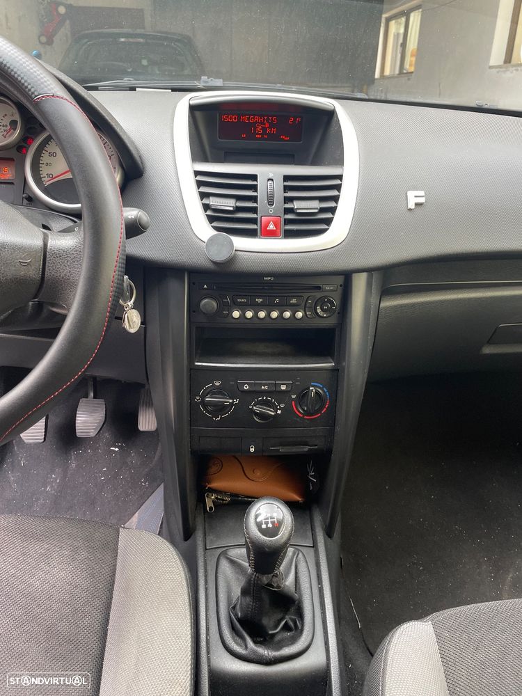 Peugeot 207 1.4 HDi Urban - 11