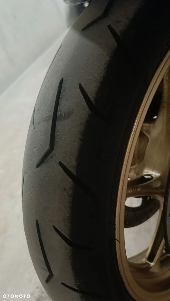 Yamaha FZ8 - 17