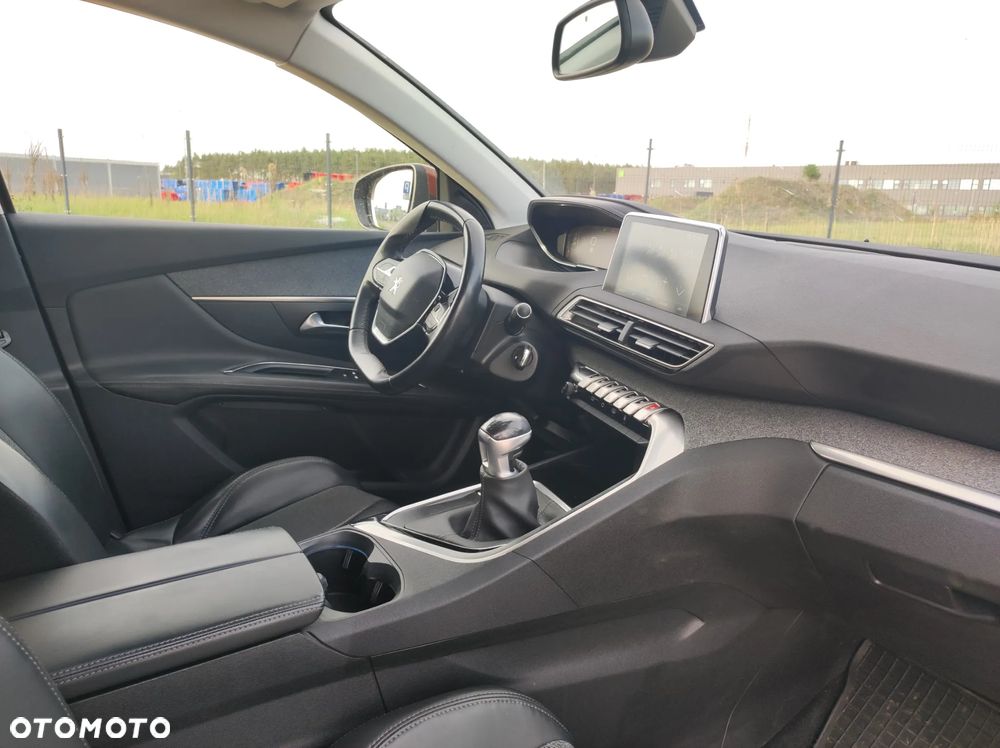 Peugeot 3008 2.0 BlueHDi Allure S&S - 11