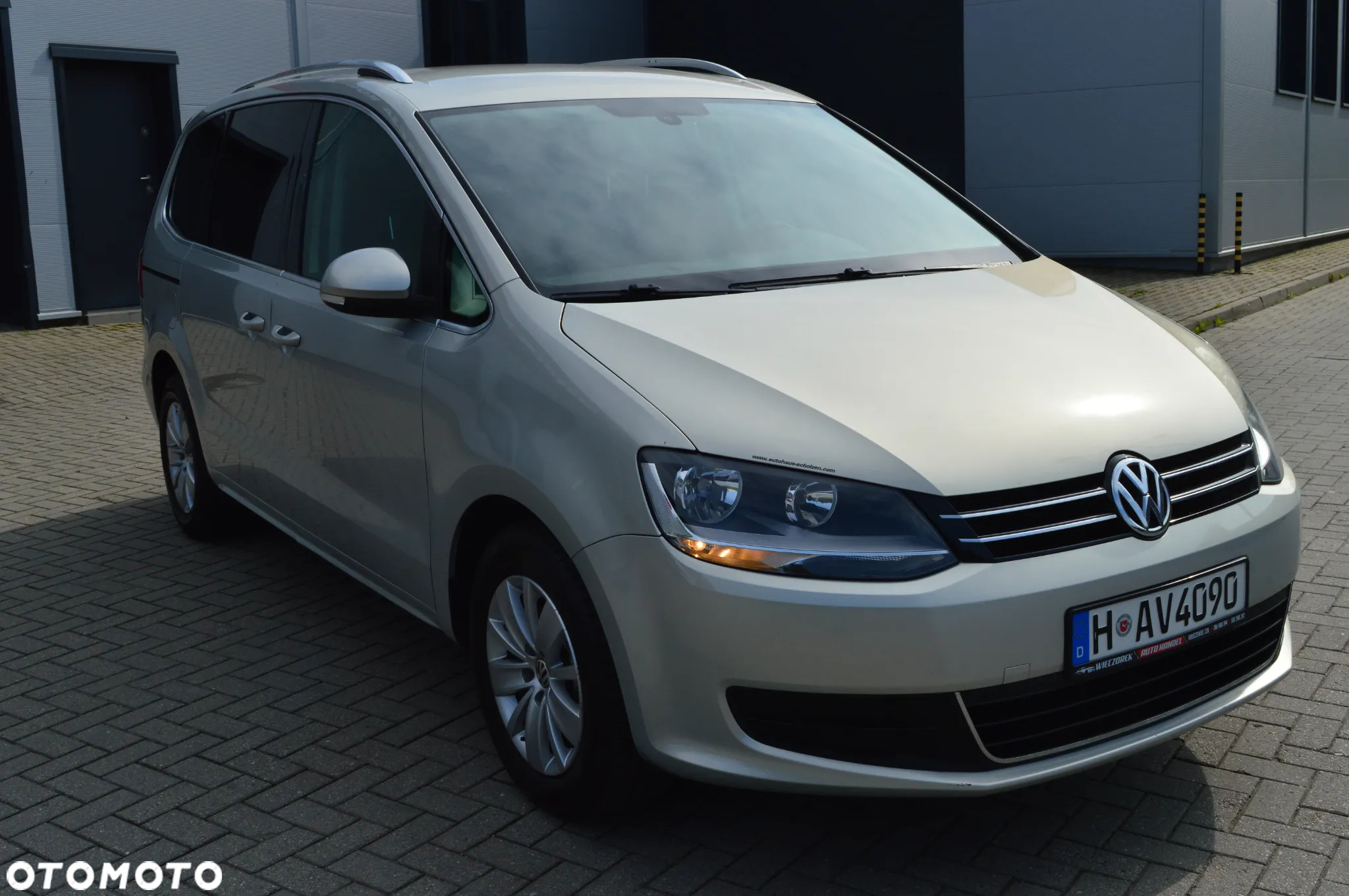 Volkswagen Sharan 2.0 TDI DSG BlueMotion Technology Comfortline - 10