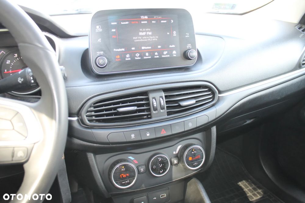 Fiat Tipo 1.4 T-Jet 16v Lounge - 12