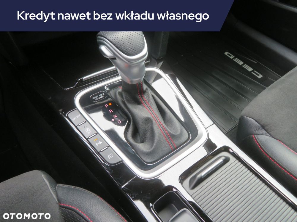 Kia ProCeed - 15