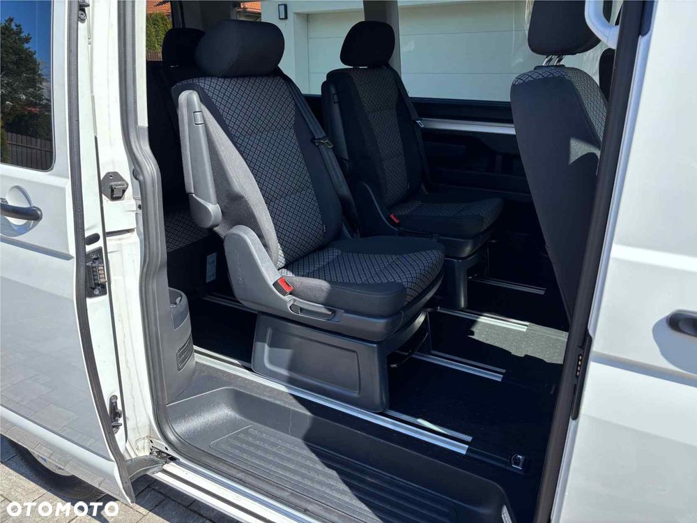 Volkswagen Multivan 2.0 TDI L1 Comfortline DSG - 16