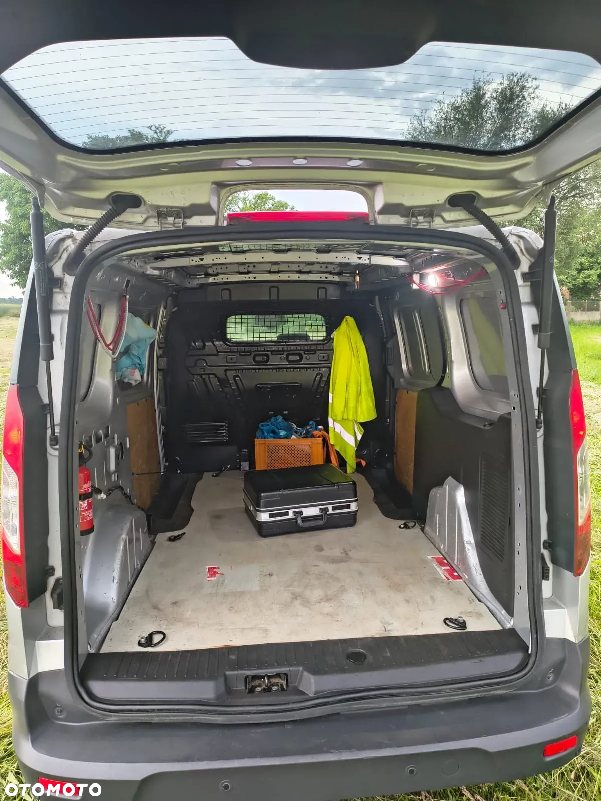Ford Transit Connect - 9
