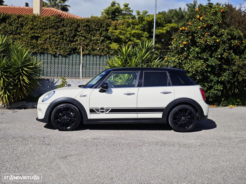 MINI 5 Portas Cooper D - 3