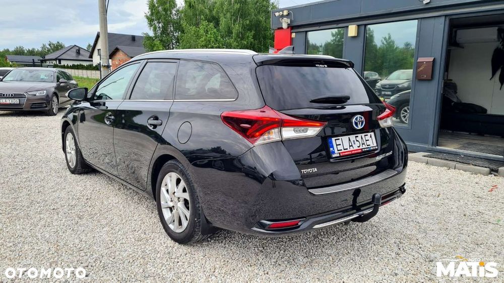 Toyota Auris - 2