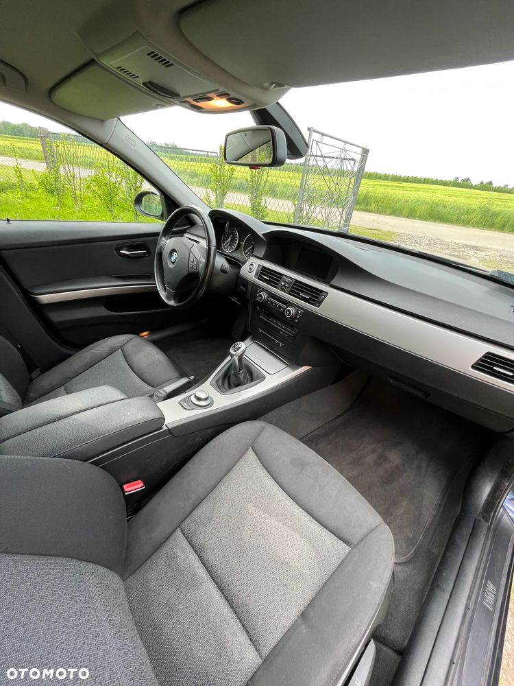 BMW Seria 3 320d - 9