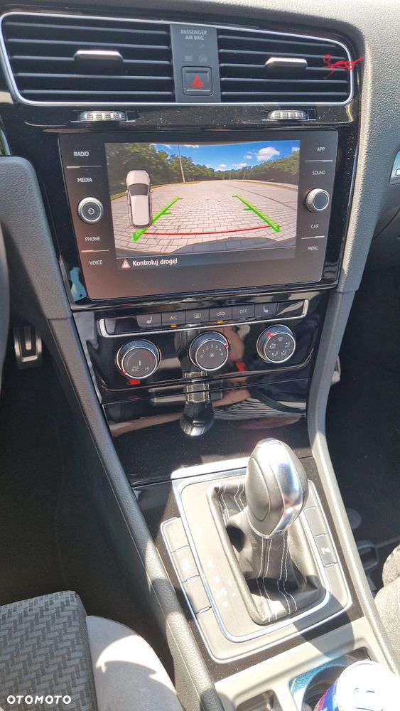 Volkswagen Golf - 14
