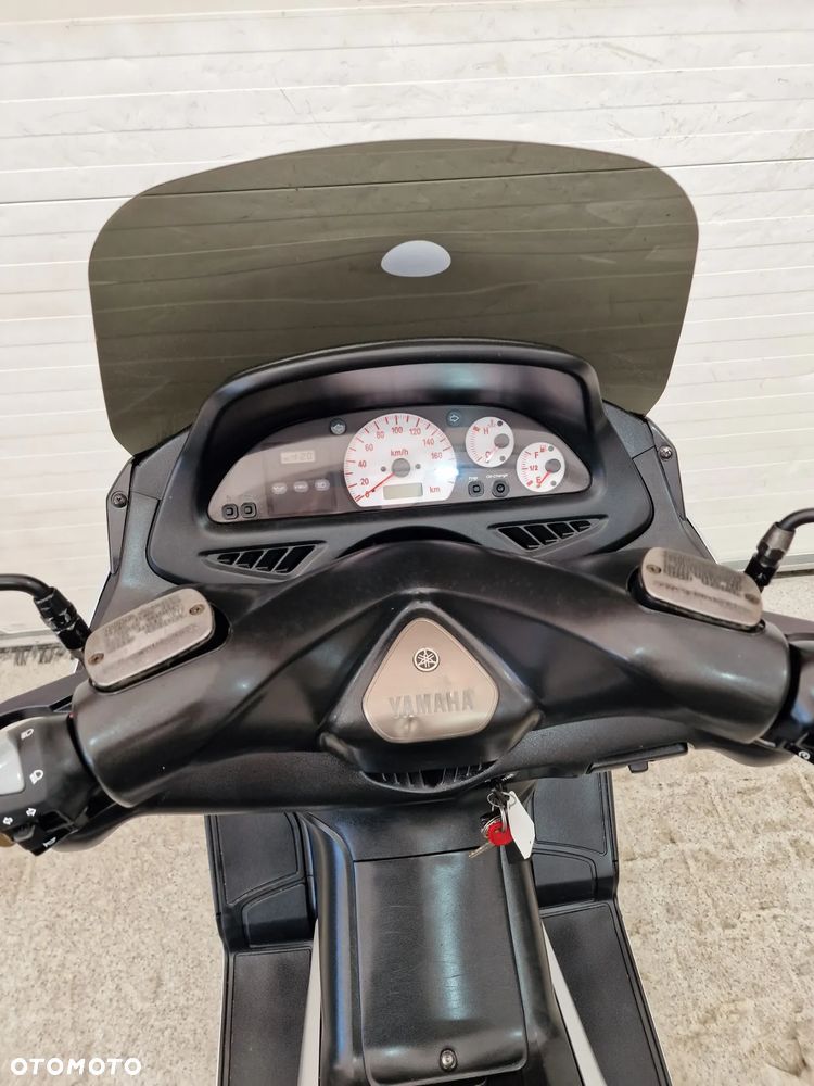 Yamaha Tmax - 26