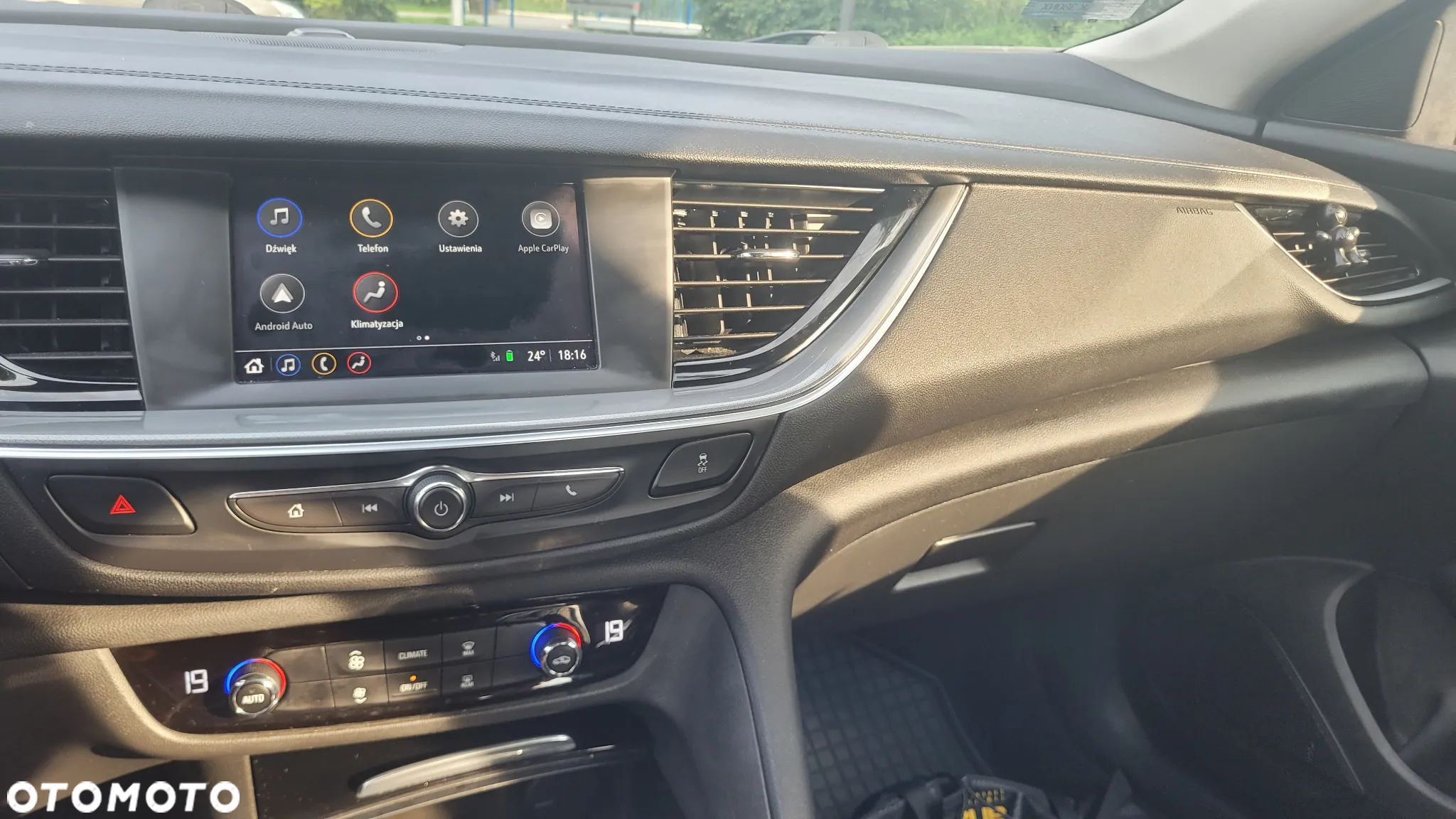 Opel Insignia - 8