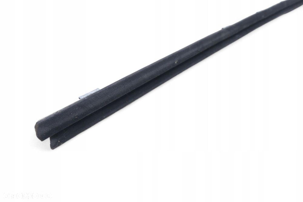 Wewnętrzna Uszczelka Szyby Prawy Przód LAND ROVER DISCOVERY V HY32-21434 - 2