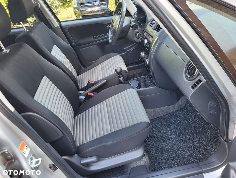 Suzuki SX4 - 26