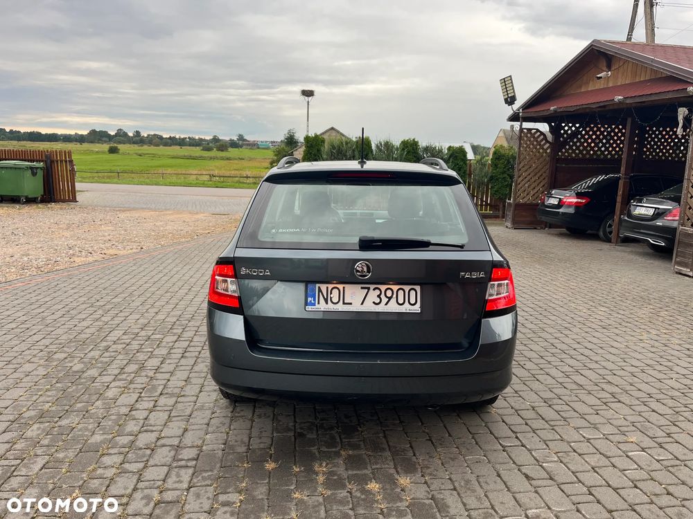 Skoda Fabia 1.2 TSI Ambition - 6