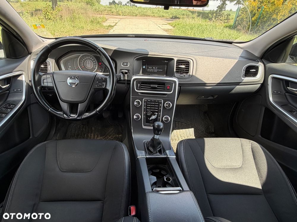 Volvo V60 D2 Edition Pro - 7