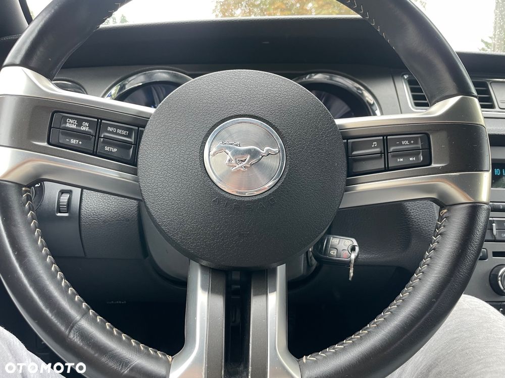 Ford Mustang - 9