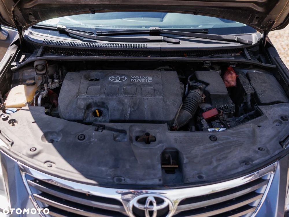 Toyota Avensis - 19