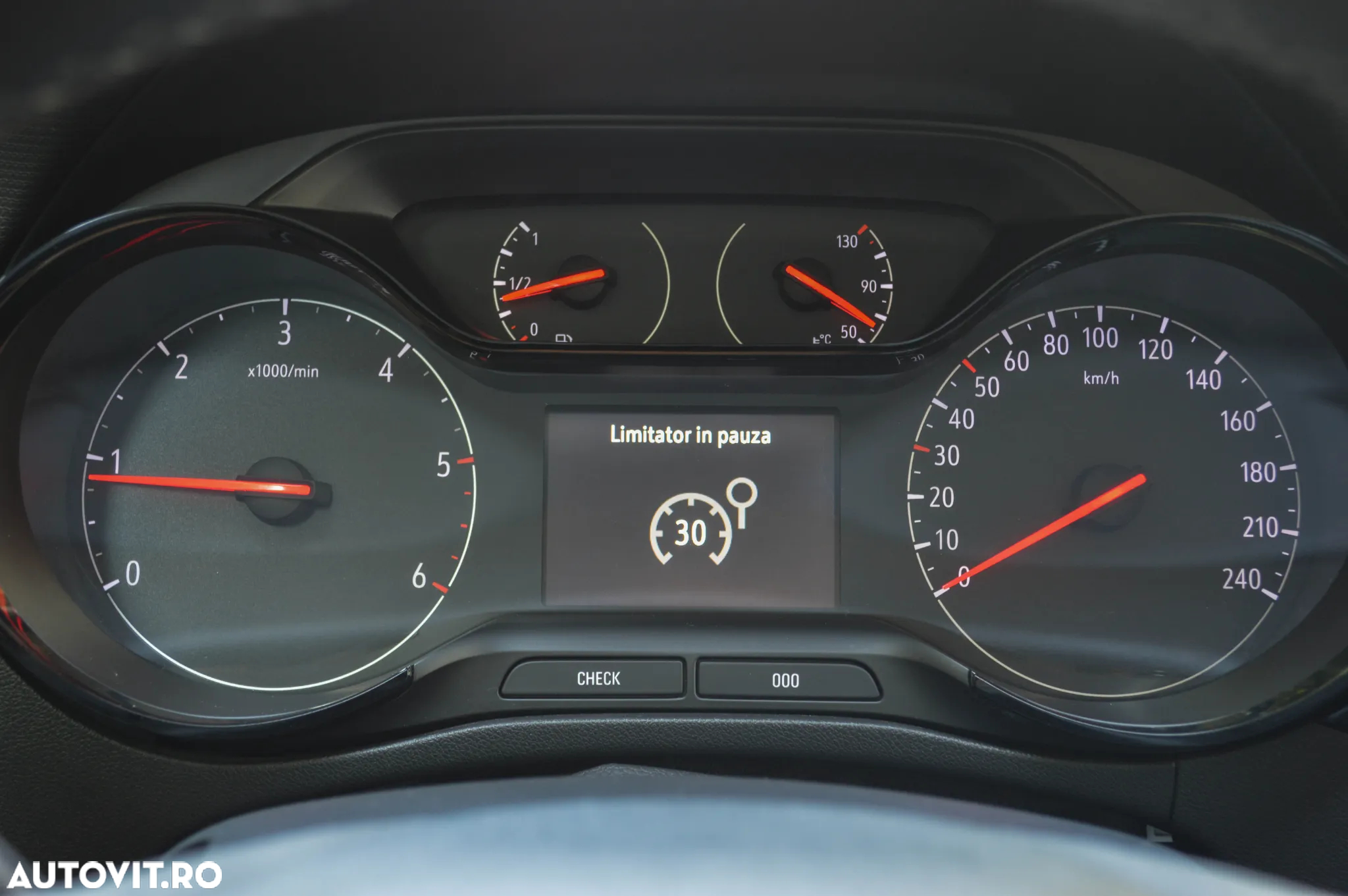 Opel Crossland X 1.5 CDTI Start/Stop 120 years - 20