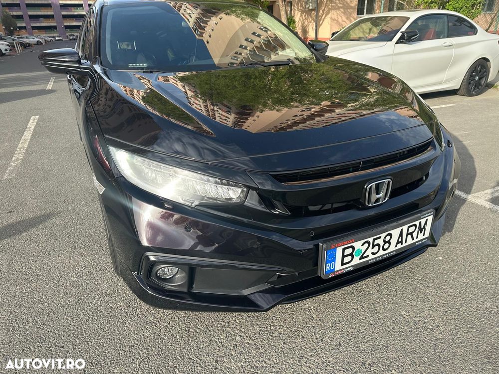 Honda Civic 1.5 VTEC Turbo CVT Executive - 1