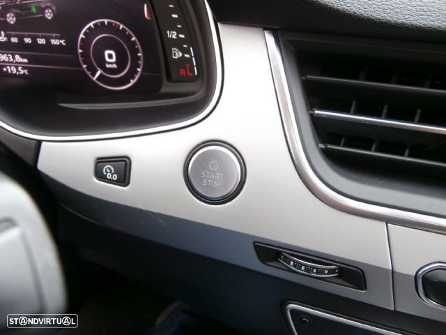Audi Q7 3.0 TDi E-tron quattro Tiptronic - 32