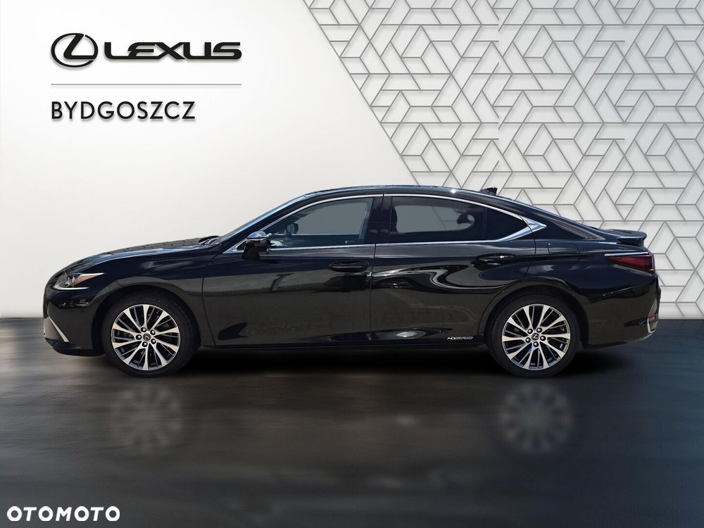 Lexus ES - 7
