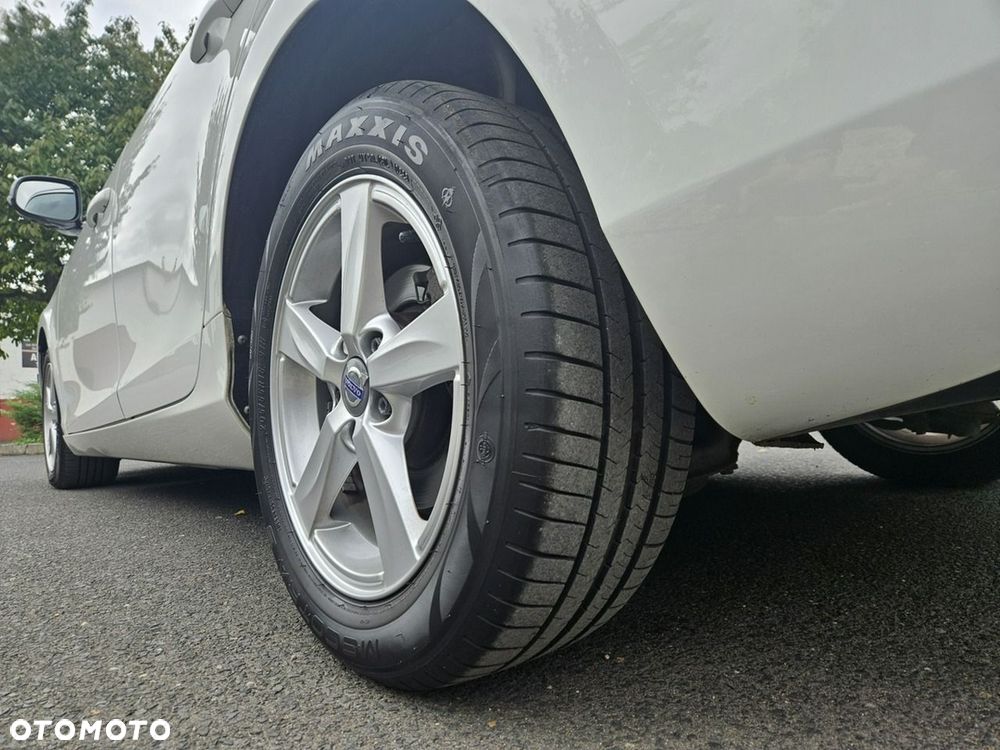 Volvo V40 D2 Momentum - 21