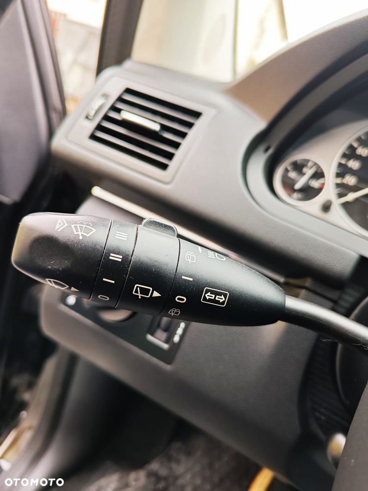 Mercedes-Benz Klasa B 200 CDI Special Edition - 33