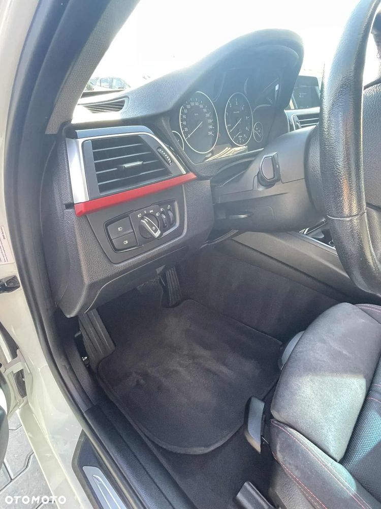 BMW Seria 3 318d Sport Line - 11