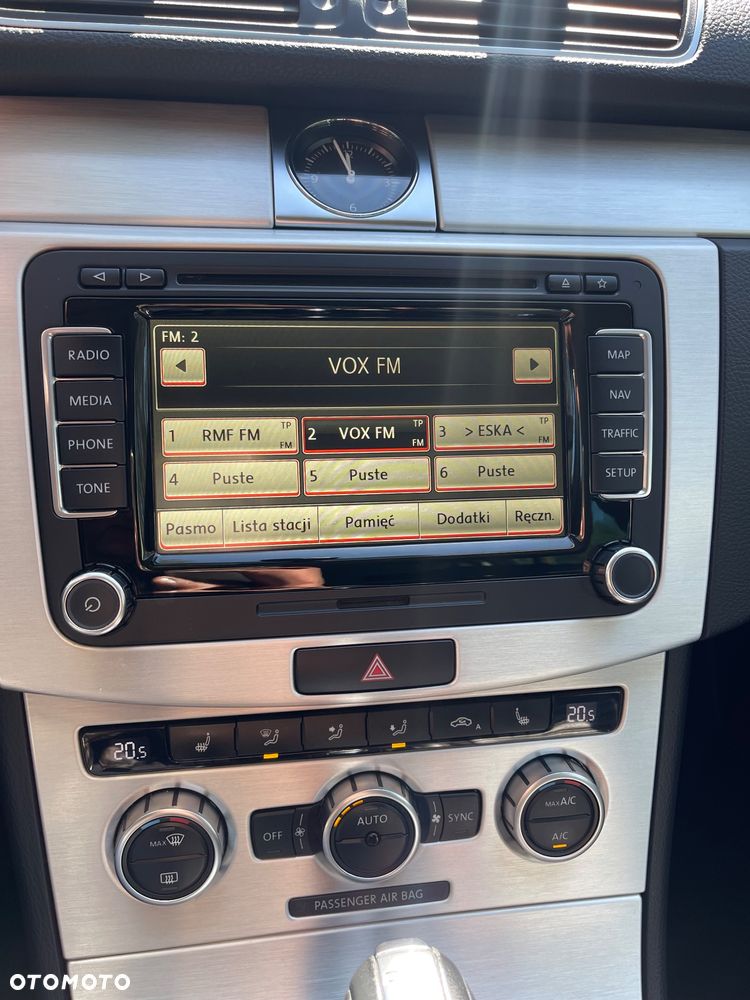 Volkswagen Passat 2.0 TDI Comfortline R-Style DSG - 19