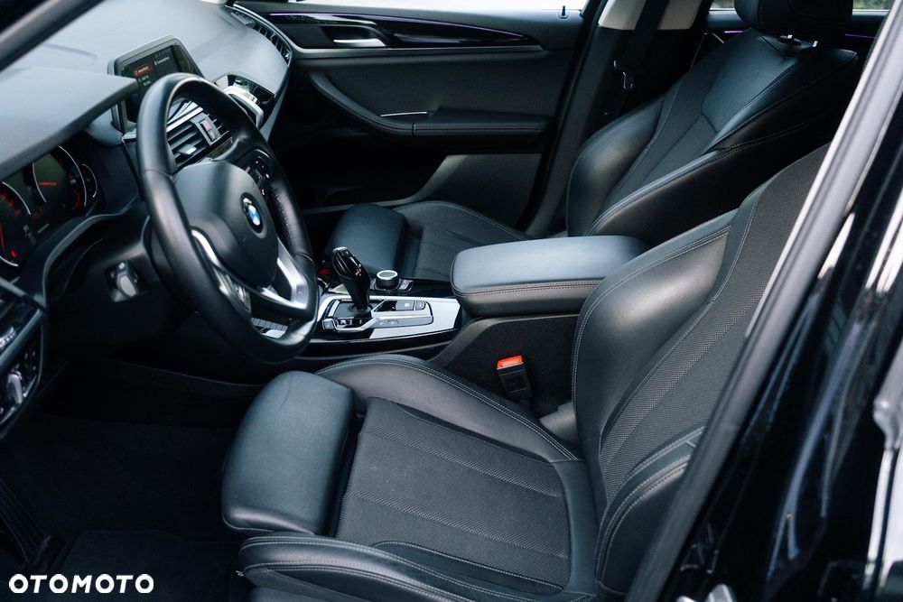 BMW X3 xDrive20i - 17