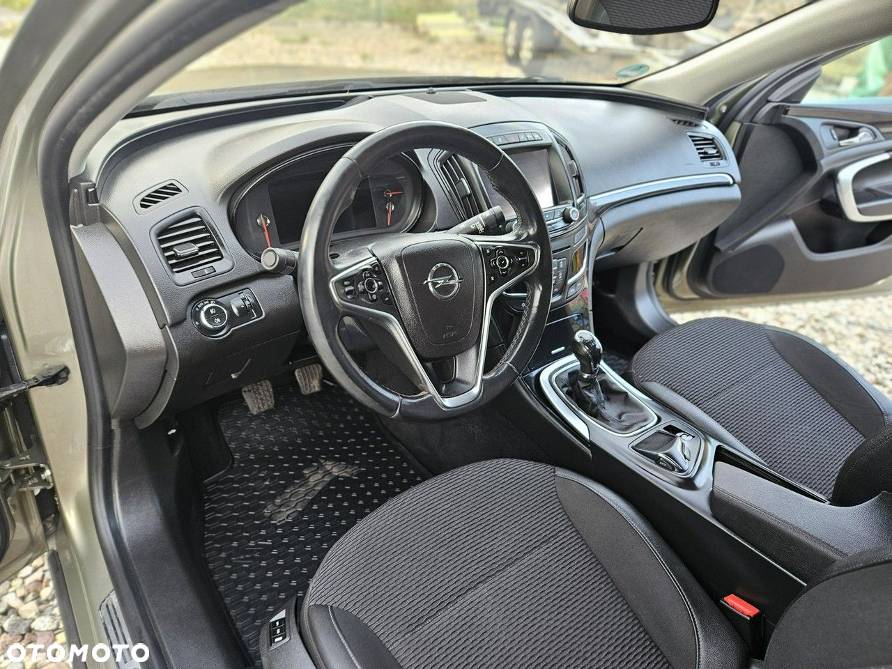 Opel Insignia - 8