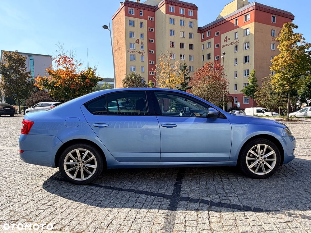 Skoda Octavia 1.4 TSI Style DSG - 4